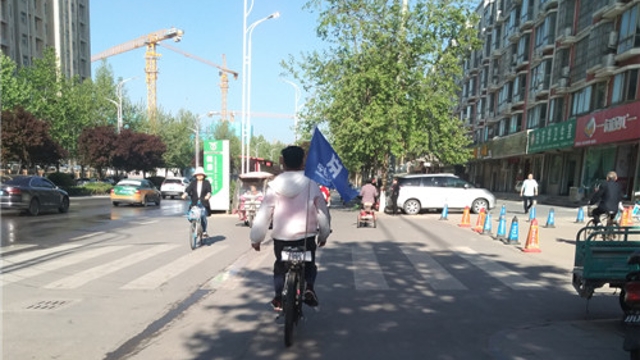 這樣騎車危險(xiǎn)