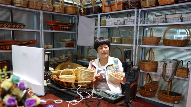 [鄲城]柳編搭上互聯(lián)網走向世界