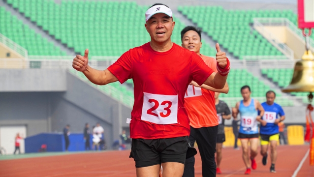 市四屆運(yùn)動(dòng)會(huì)：田徑比賽如火如荼