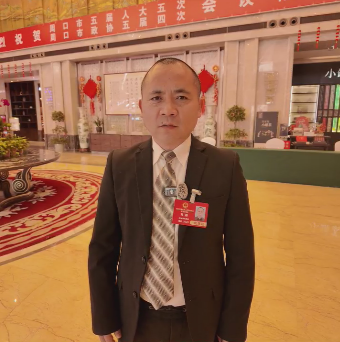 讓每個孩子身上有汗，眼里有光，一生向陽