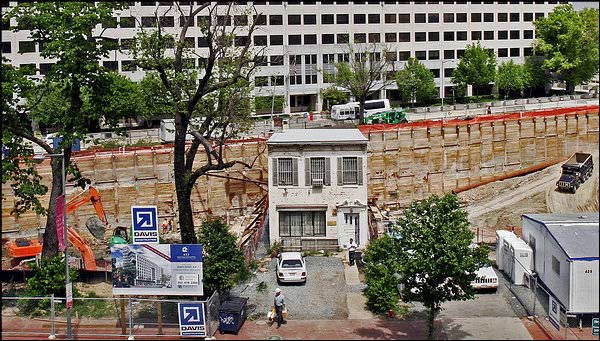 沒有最牛，只有更牛!全球超牛釘子戶大集合! (4)