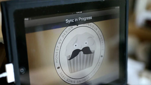 雷人的DIY 國外強人在iPad上玩Wii(圖)