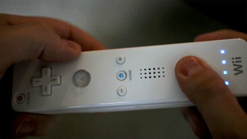 雷人的DIY 國外強人在iPad上玩Wii(圖)